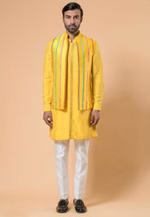 Embroidered Bundi Kurta Set 